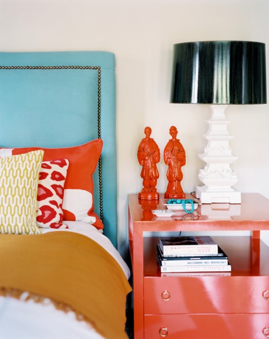 Suzy-q-better-decorating-bible-blog-ideas-color-blocking-how-to-bright-energy-wallpaper-walls-paint-pillows-fuzzy-rug-blue-walls-2
